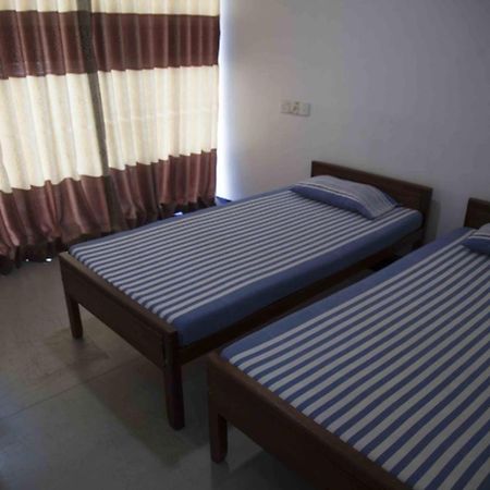 Lodge In 611 Kandy Esterno foto