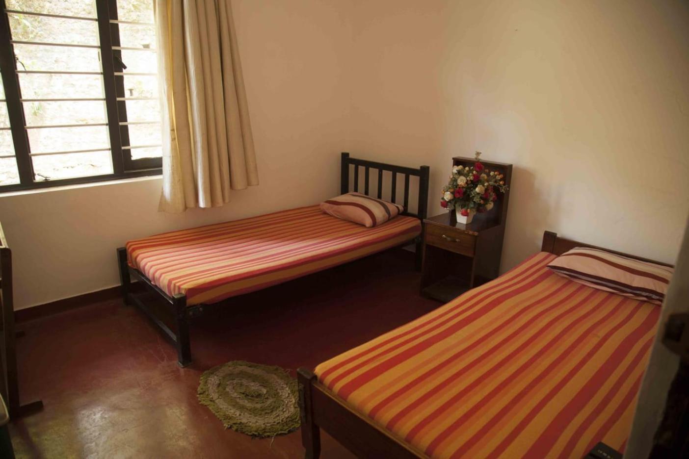 Lodge In 611 Kandy Esterno foto